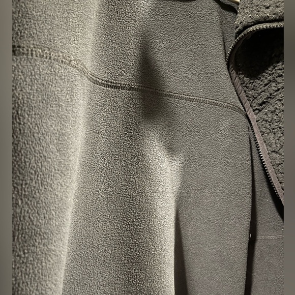 universal thread sherpa jacket - Picture 7 of 10